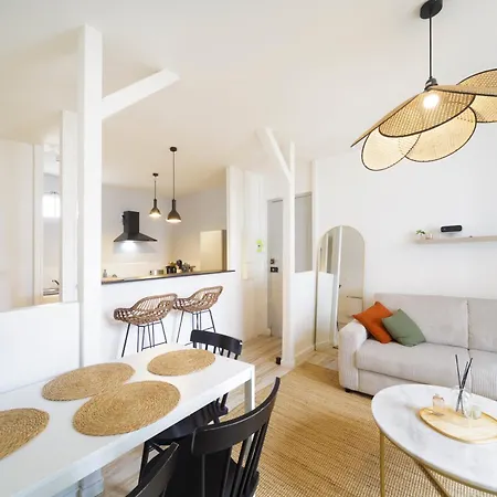 6pers Cinéma - Proche Centre Ville- Stationnement Gratuit Appartement *